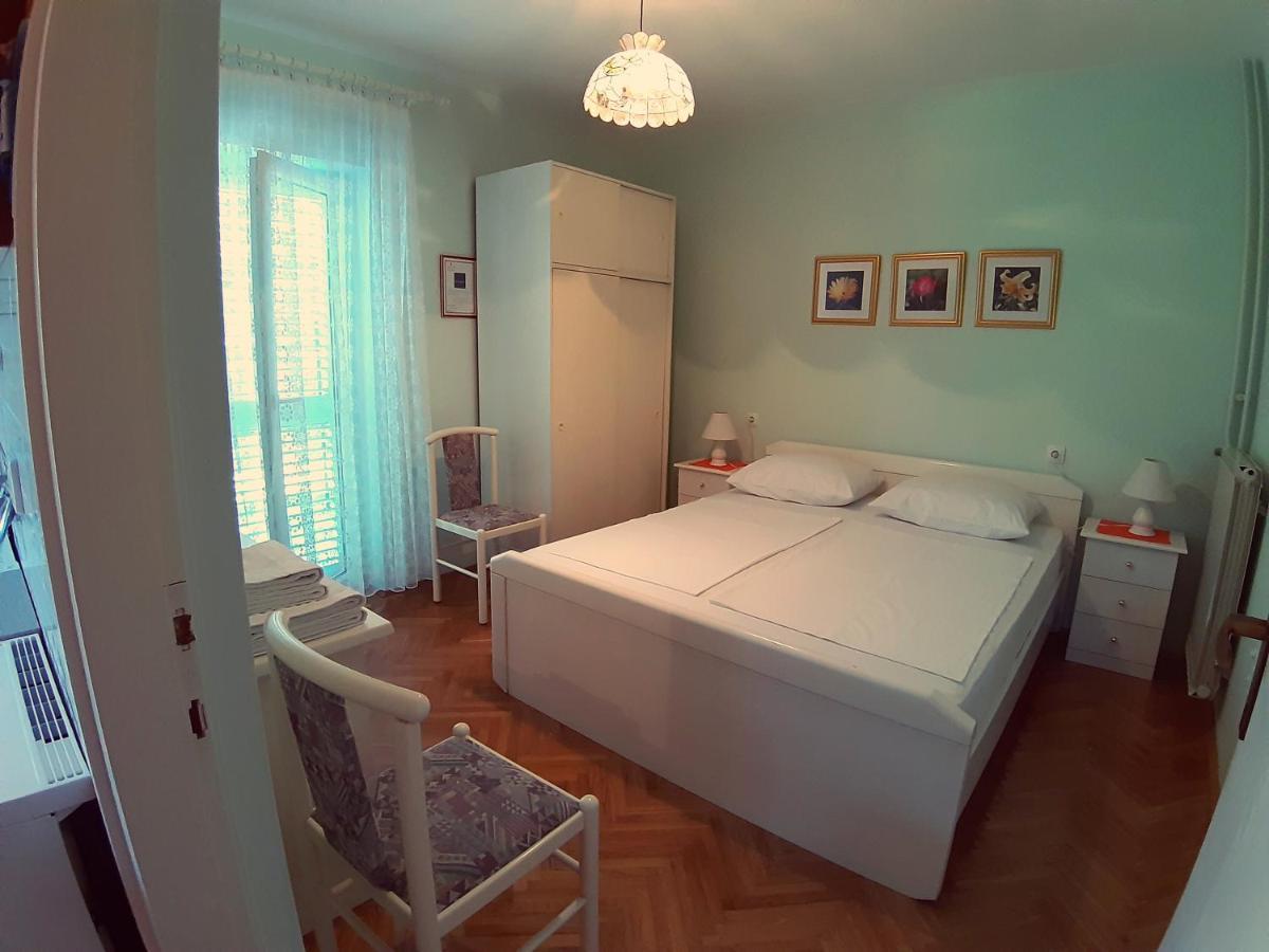 Bed and Breakfast F• R• I• E• N• D• S• Novalja Exterior foto